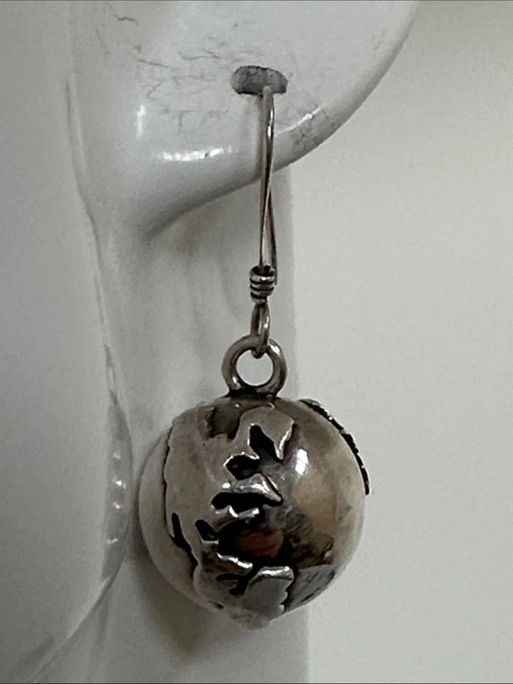 925 Sterling Silver Filigree Globe Drop Earrings